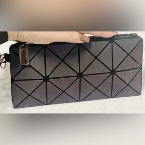 Holographic Geometric Black Wristlet